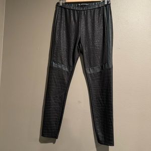 W11 8 Faux Animal Print Pant by Walter Baker Size Medium